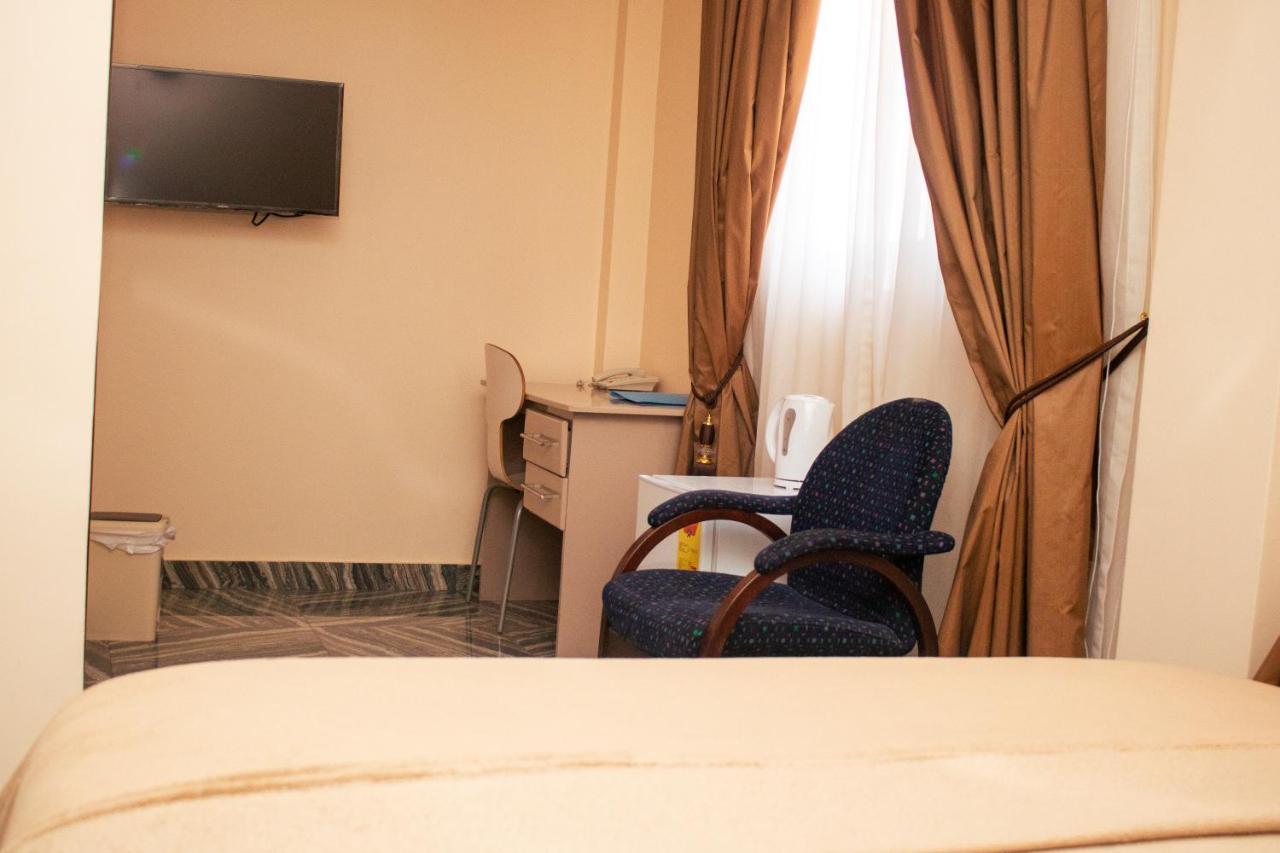 Exotic Palace Hotel Tema Dış mekan fotoğraf